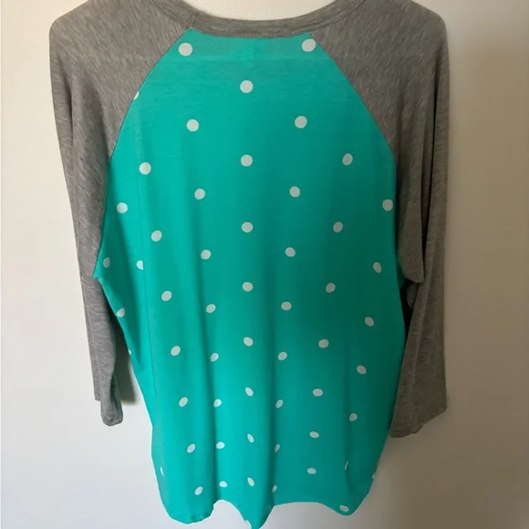 LuLaRoe Teal Polka Dot Raglan Sleeve Top. Size XL. Never Worn - Picture 3 of 3